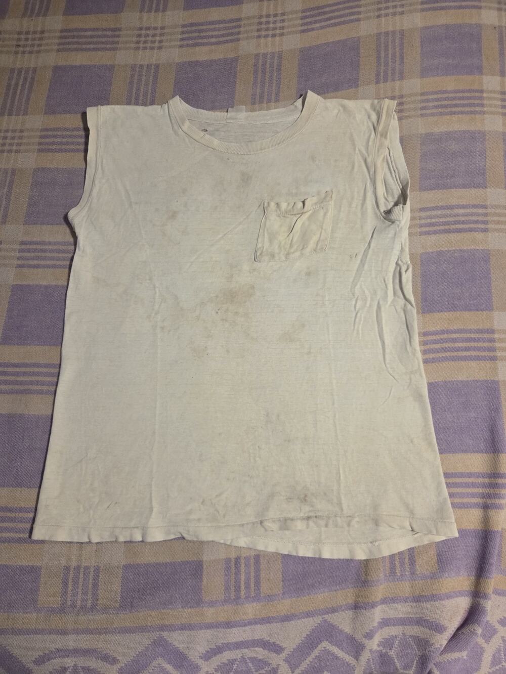 Vintage 70s Thrashed Blank Tank Top White Distressed Sleeveless Pocket T Shirt